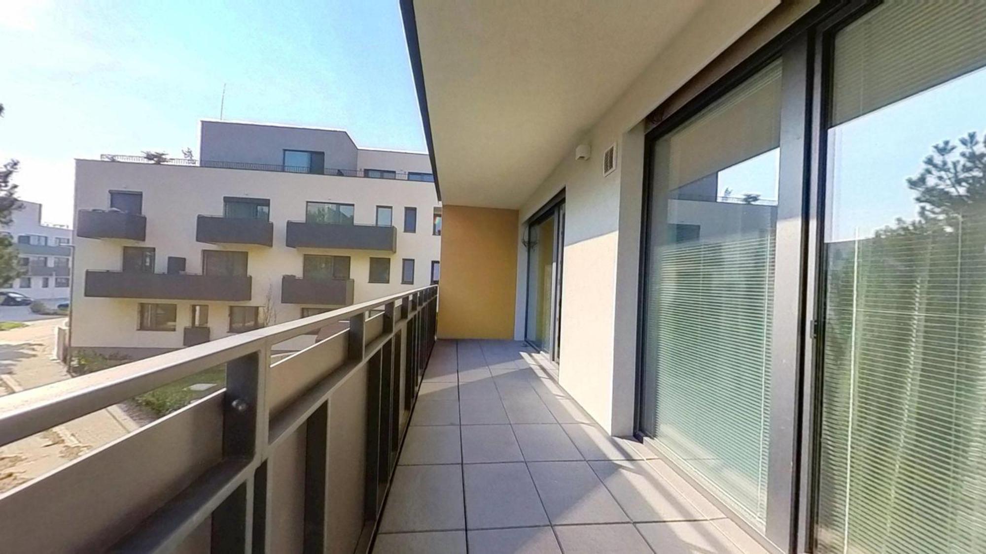 Air-Conditioned 2 Room Apartment, With Terrace, Rovinka 203 Esterno foto